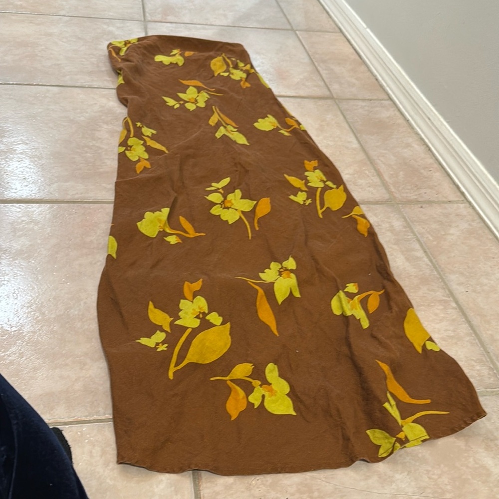 Soleil size 2 skirt new with tags